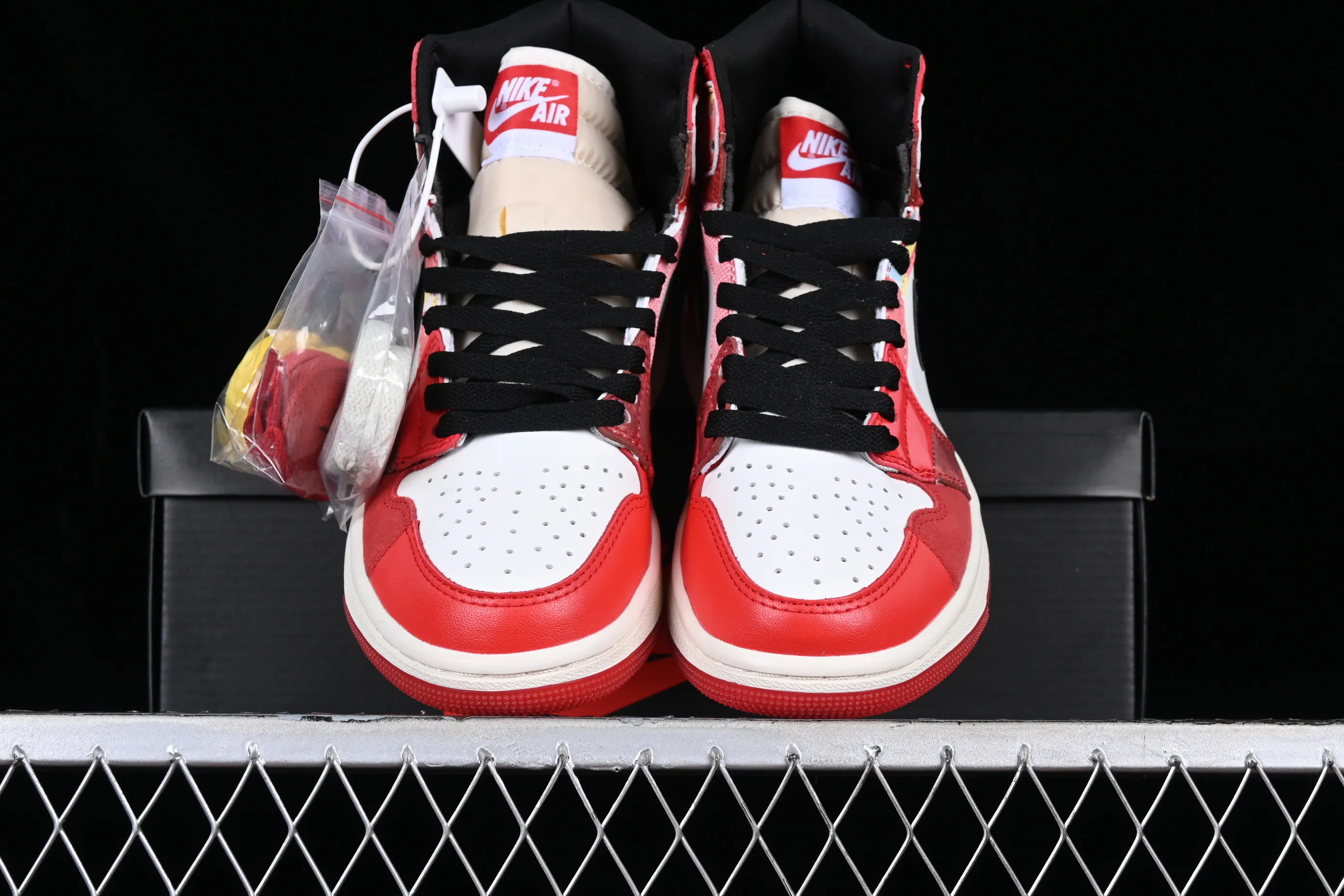 All categories Air Jordan Jordan series basketball shoes Air Jordan 1 High Air Jordan 1 High OG "Next Chapter" AJ1 Joe 1 Spider-Man 2.0 high-top basketball shoes DV1753-601